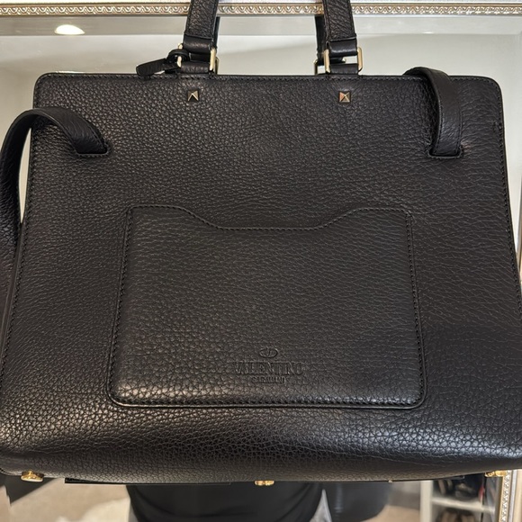 Valentino Garavani turn lock leather bag - Picture 9 of 14